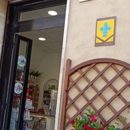 Targhe e fioriere