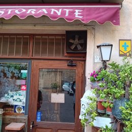 Targhe e fioriere