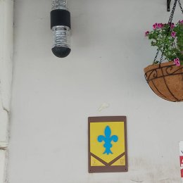 Targhe e fioriere